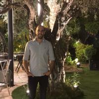 מורה פרטי ב ירון א.