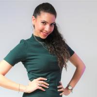 מור י.