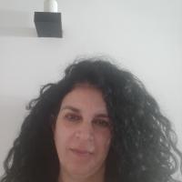 אורלי י.